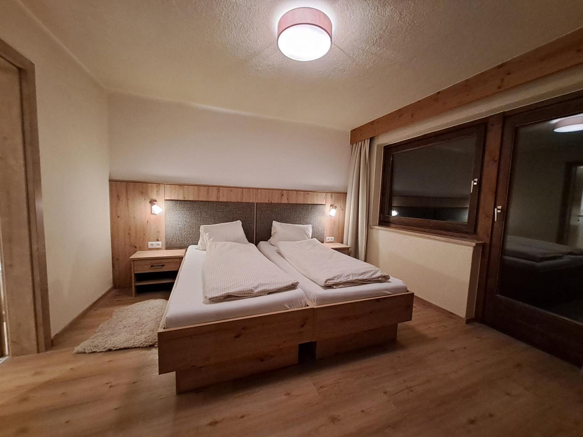 Berghaus Praxmarer Villa Längenfeld Szoba fotó